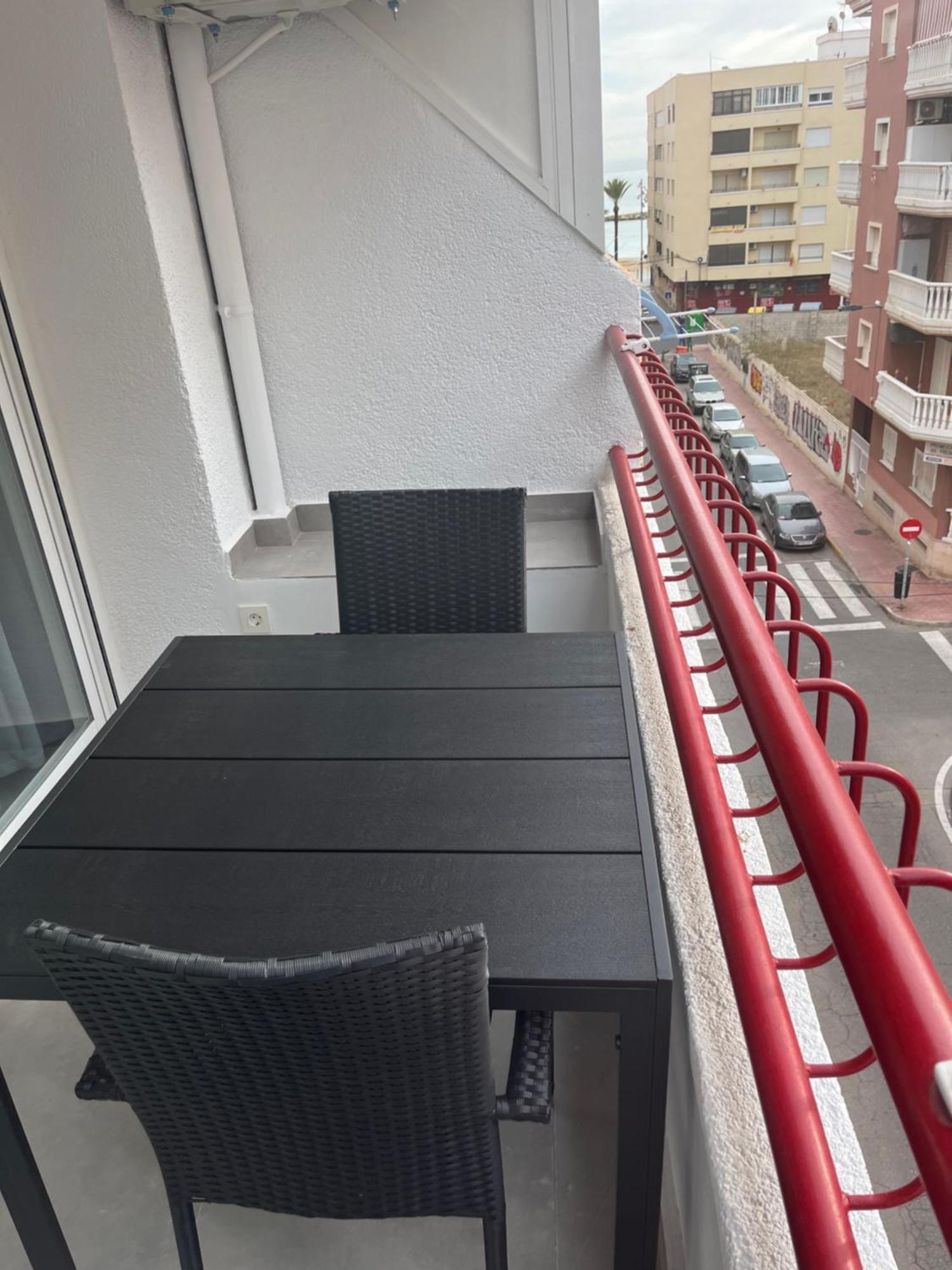 Apartment 1 Minute Walking From Playa Del Cura Torrevieja Bagian luar foto